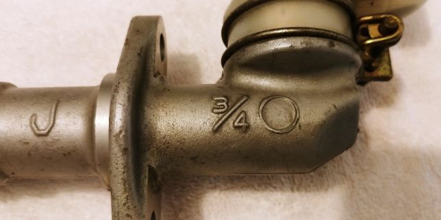 Pompa ambreiaj originala Mitsubishi MR151616