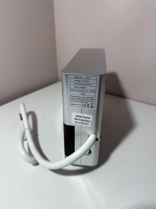 JAOGAUS Mini încălzitor de apă instantaneu Putere max 6000W