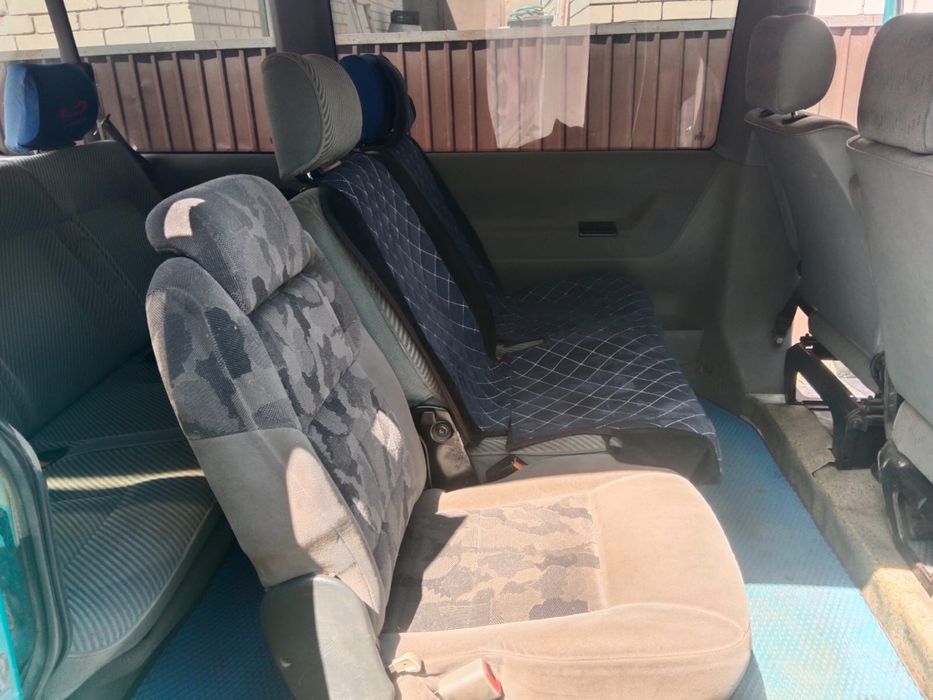 продам Volkswagen Caravelle