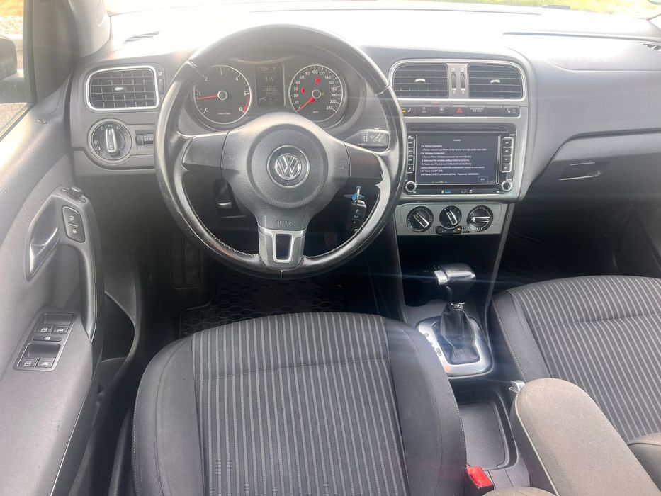 VOLKSWAGEN Polo 2009 — imagine 3
