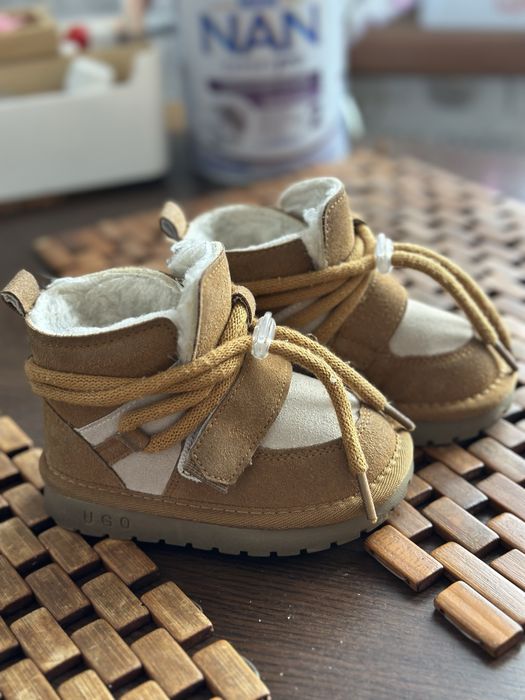 Продам детскую обувь