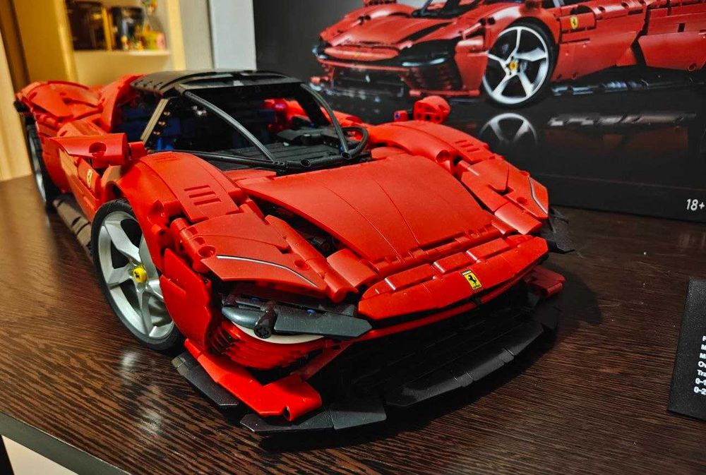 Конструктор Ferrari Daytona SP3 техник