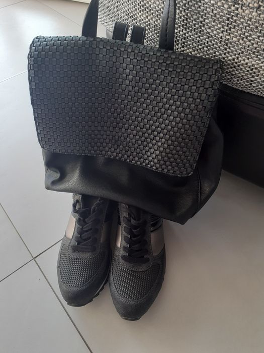 Дамски сникърси.