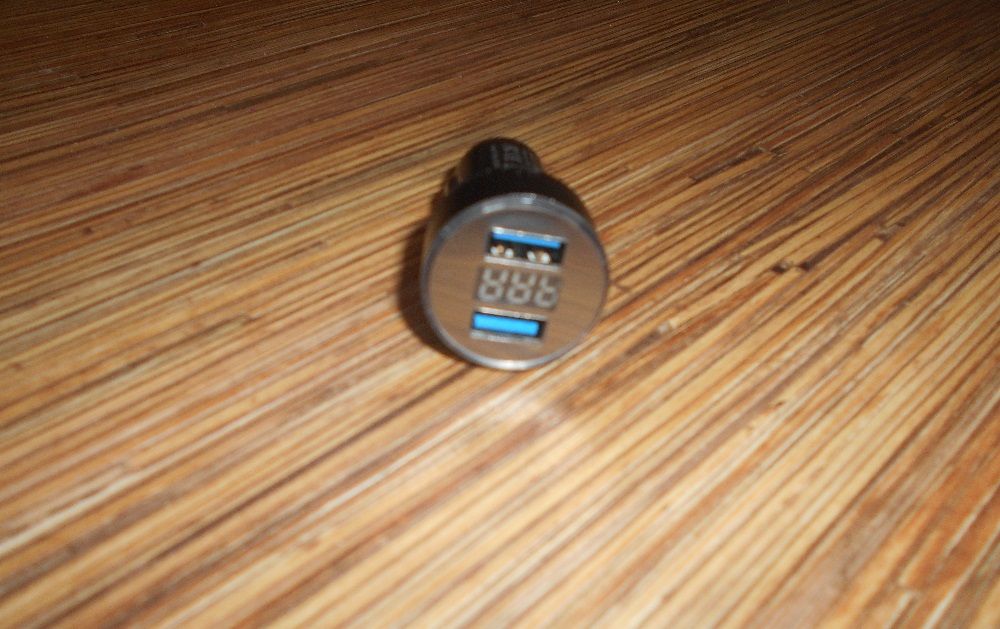 Изключително удобно mini автомобилно зарядно устройство!!!