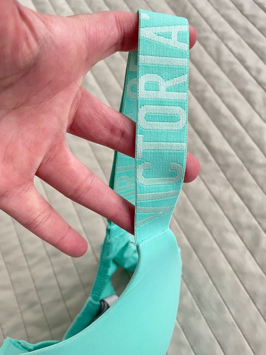 Victoria Secret сутиен 75D