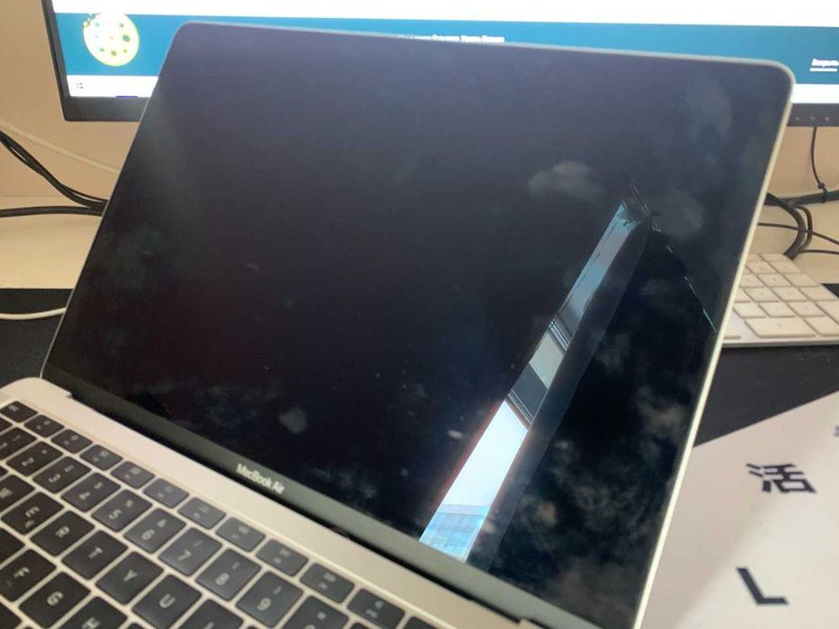 Macbook air 2019 A1932 на запчасти