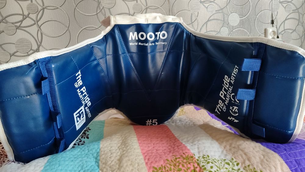 Спорттық киімдер сатылады