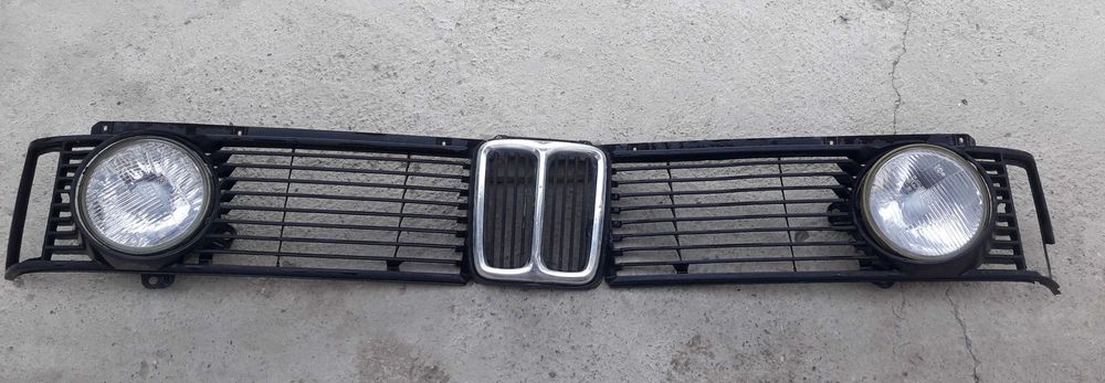 BMW old qismlari : Orginal faralar ,agoblisofka ,radiator panjara