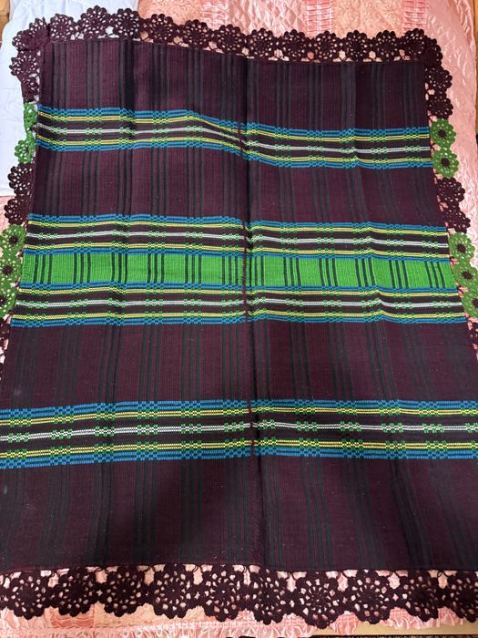 Cuverturi tesute manual din Lana.