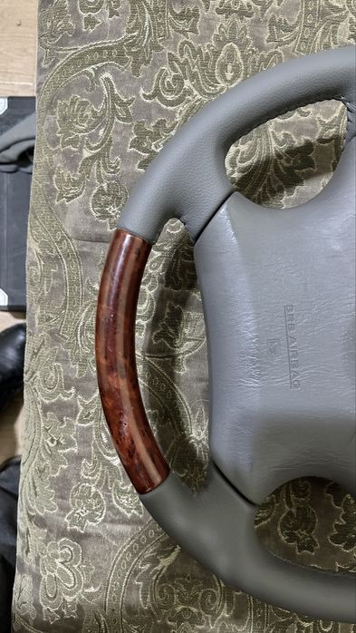 Руль с айрбагом Estima