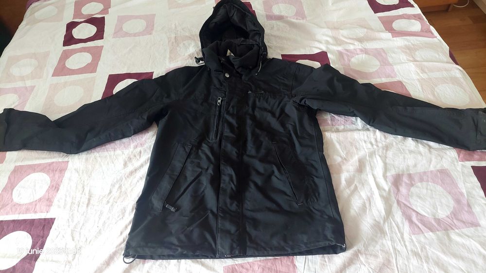 Geaca impermeabila Decathlon - Quechua, marimea S