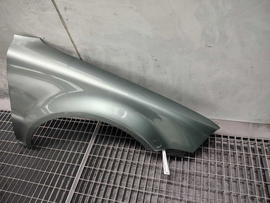 Aripa Fata Dreapta VW Passat B5.5 An 2004-2005 (LA7S (Verde))