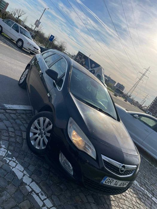 De vanzare Astra j PRET FIX