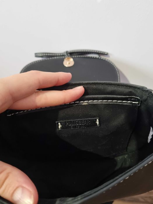Дамска черна чанта Pull & Bear