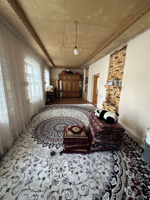 Uy uchqahramondan 6 km otkanda