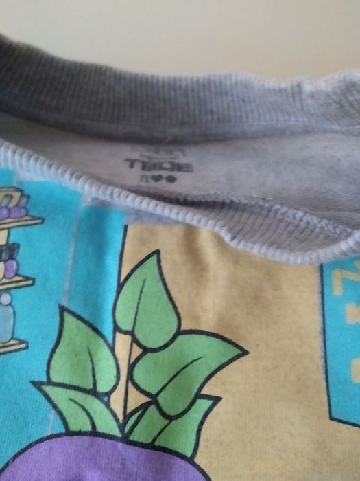 Продам одежду детскую