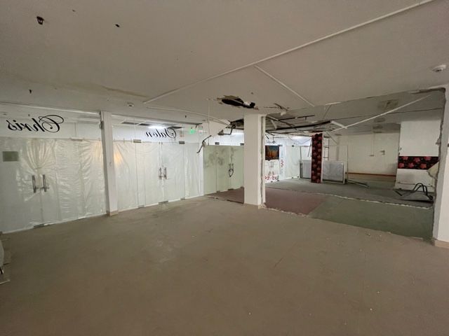 Inchiriem/vindem spatiu comercial/hala 1100 mp