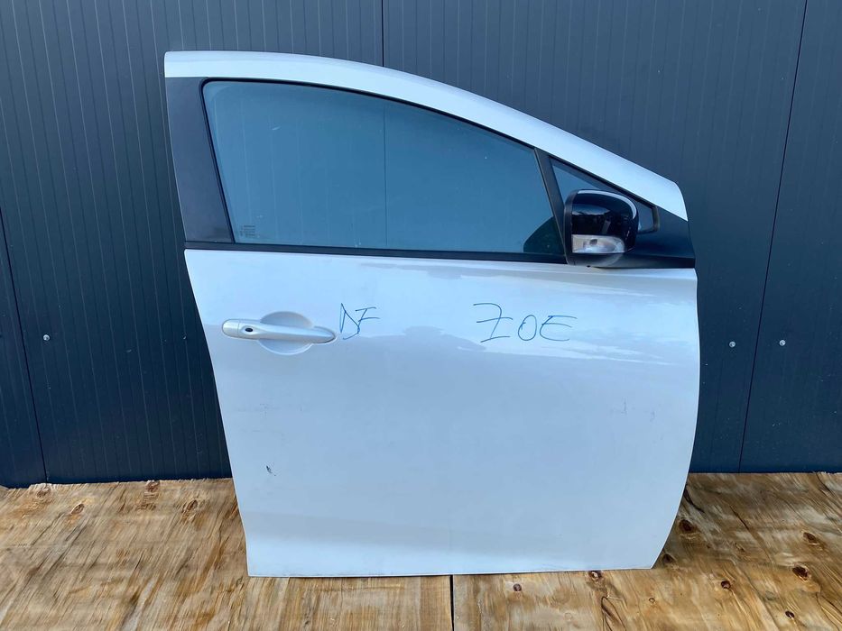 Usa completa dreapta stanga fata Renalut Zoe, fara defecte, originala