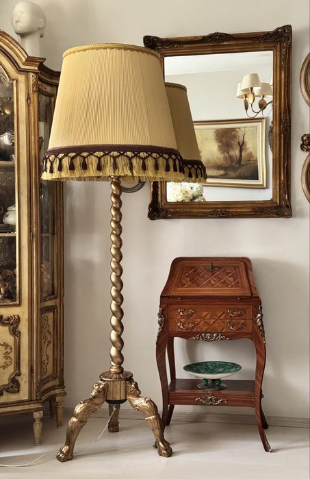 Comoda , secretaire lemn Louis