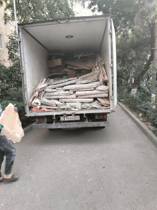 Вывоз стройтельного мусора уборка подвалы вывоз мусора китаец 5 тонник