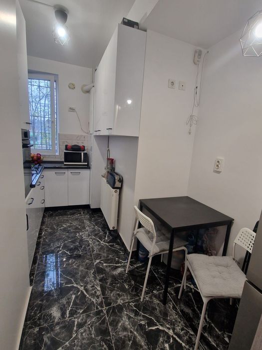 Apartament 3 camere,  2 bai, 62 mp renovat, Bucurestii Noi Jiului