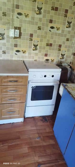 Сдаётся 3 ком дом Рабочий, 44 школа.