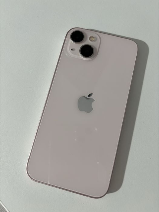 Vand Iphone 13 Roz