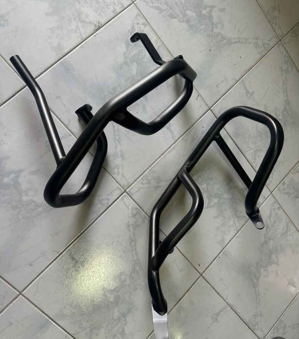 НОВ ролбар / crash bar за BMW F750 GS / F850 GS