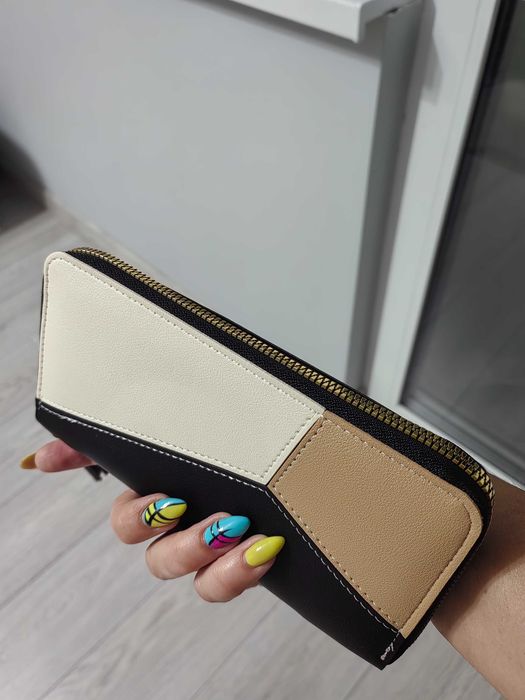 Стилно дамско портмоне