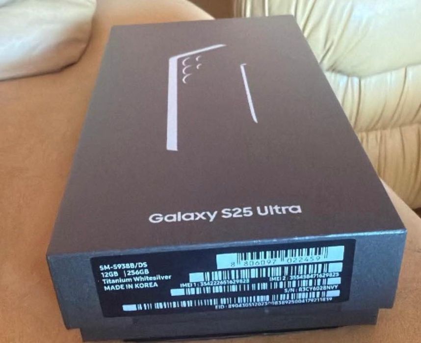 Телефон - Samsung Galaxy S25 Ultra, 12GB RAM, 256GB, 5G