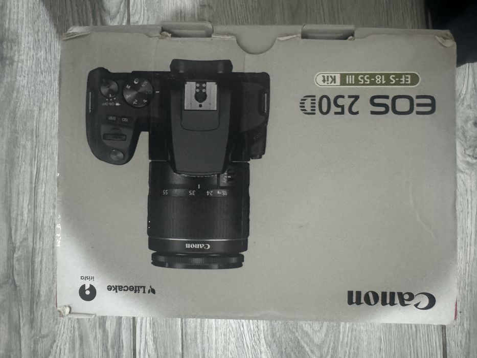 Canon EOS 250D  +accesori