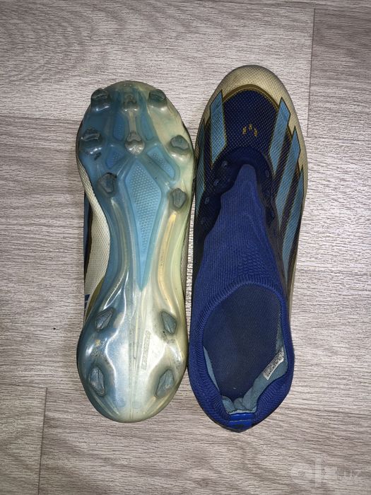 Футбольные бутсы Adidas X