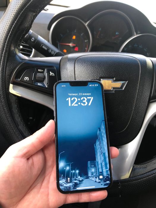 Продам айфон 13 про