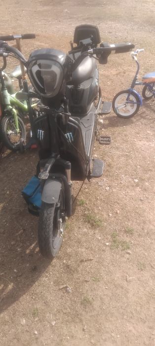 Продам скутер 125куб