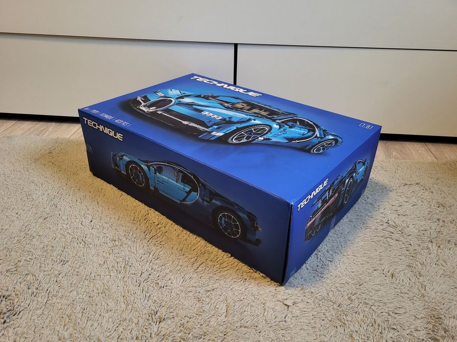 Set tip LEGO, Bugatti Chiron