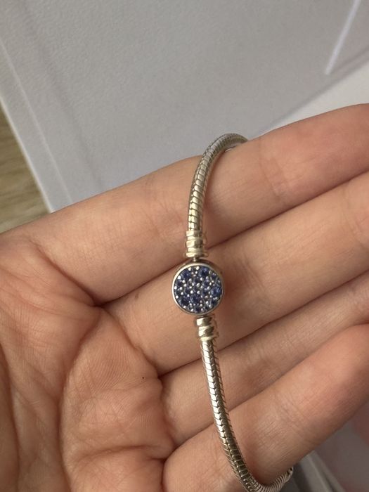 Pandora браслет.