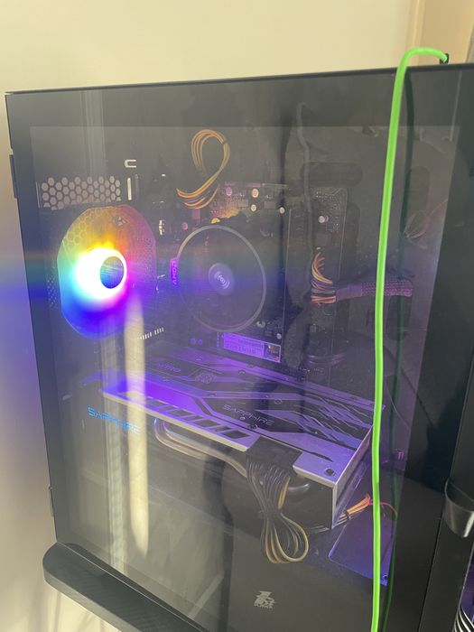 Gaming сет - конпютър , бюро , мишка , клавиатура , слушалки