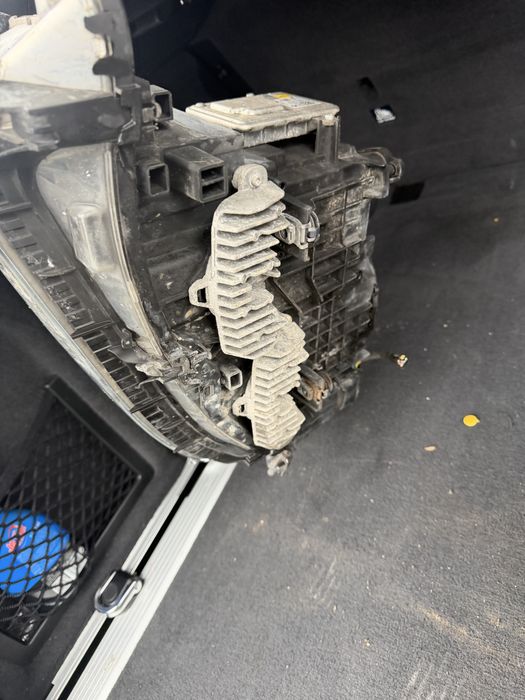 Фарове бмв ф34 (farove bmw f34)