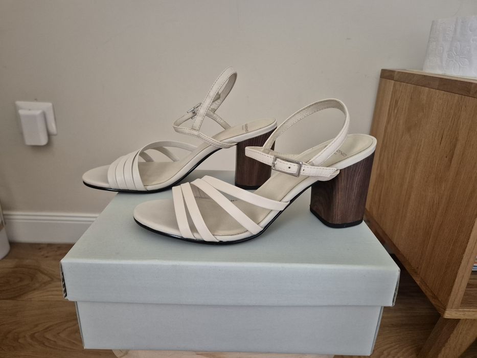 Sandale cu toc, 38 Vagabond piele naturala, noi