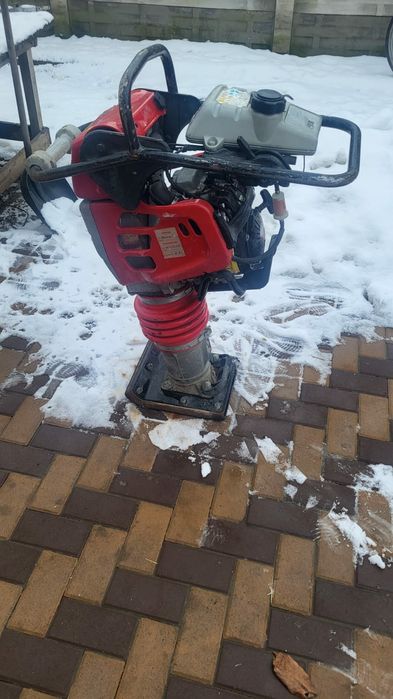 Mai compactor profesional Mikasa motor Honda