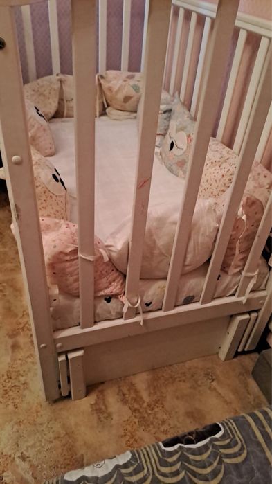 Продам кроватку детскую