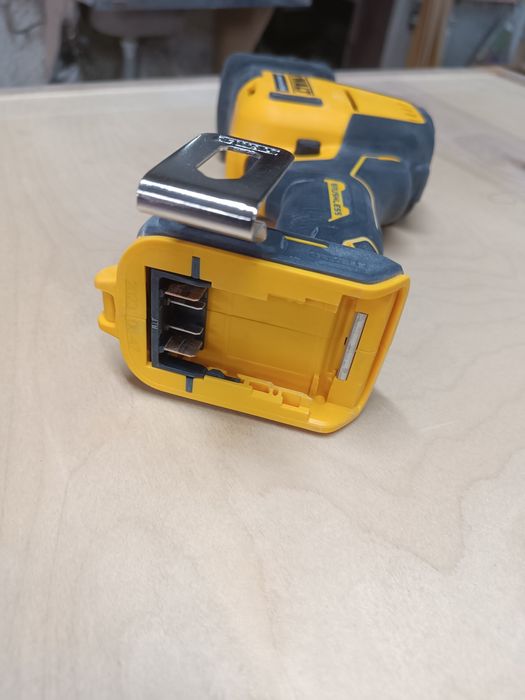 Фен девольт DEWALT