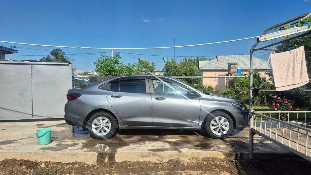 Chevrolet onix 2024 Srochno