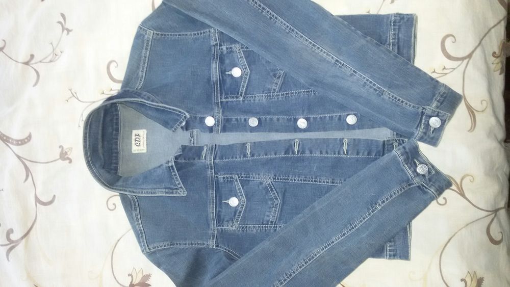 Дамско дънково яке