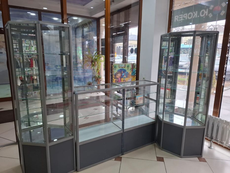 Продам стеклянный остров