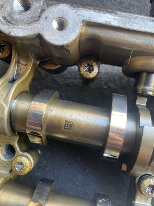 Ax cu came axe audi a4 b9 2.0 tdi  04l109082e/c