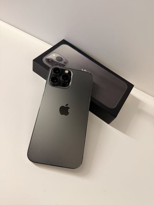 Продавам Iphone 13pro max 256GB.