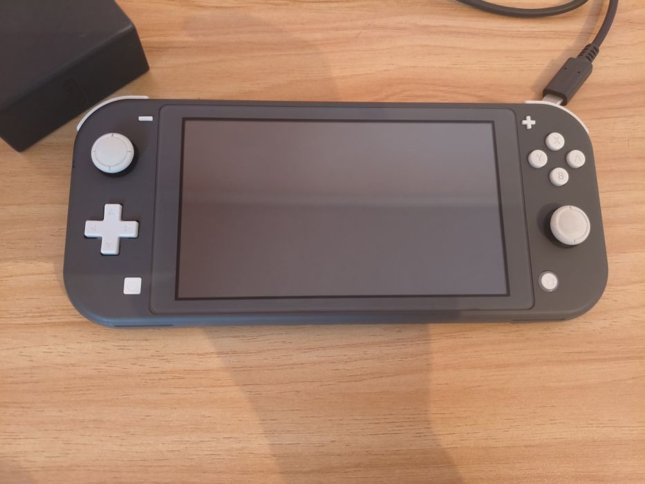 Nintendo switch lite с игрой