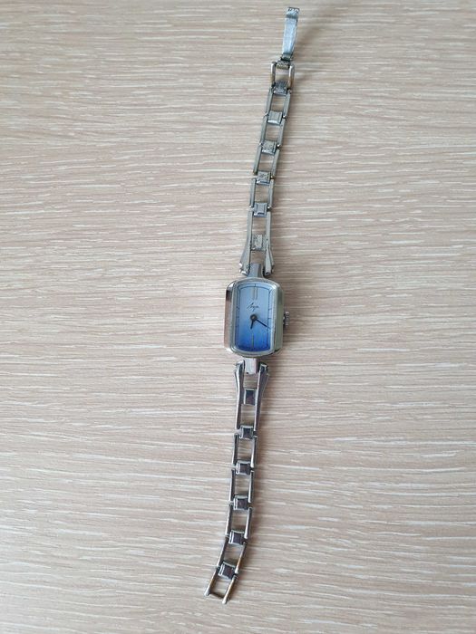 женские часы ЛУЧ