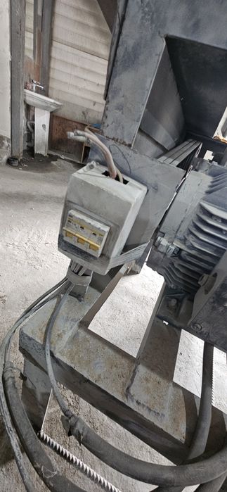 Продам промышленную дробилку